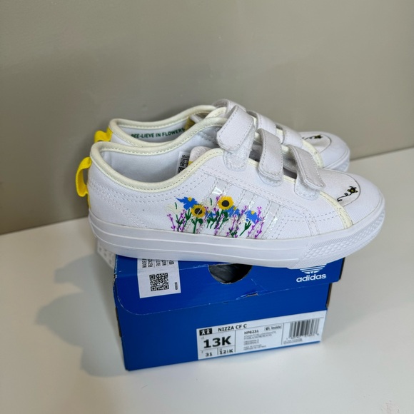 adidas Originals Nizza "Ftwr White/Yellow/Off White" Girls' Shoe size 13k - Picture 8 of 12